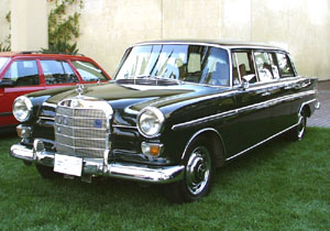 Mercedes-Benz 200 D long at Fashion Island