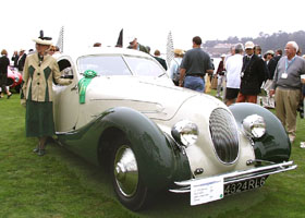 Pebble Beach Concours d'Elegance 2001 - Fashion and Automobile